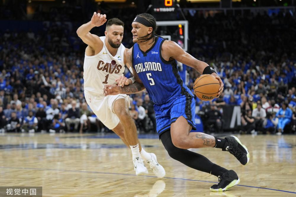 他在防守覆 他在防守覆