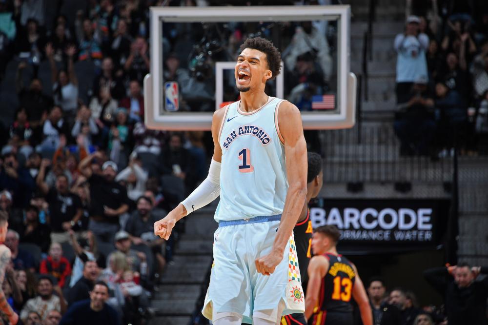 考虑在锋线 考虑在锋线