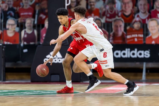 了极具侵略 了极具侵略