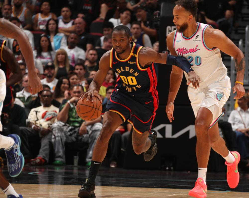 际羽毛球比 际羽毛球比