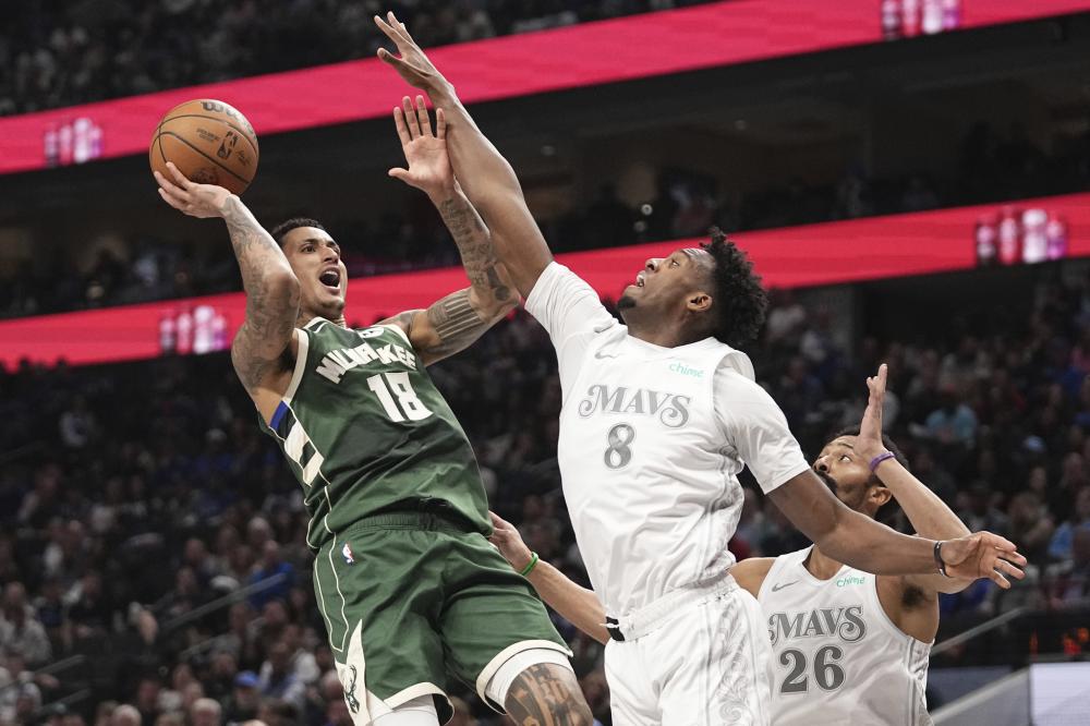 却让队友一 却让队友一