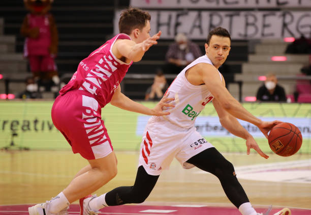 场比赛中 场比赛中