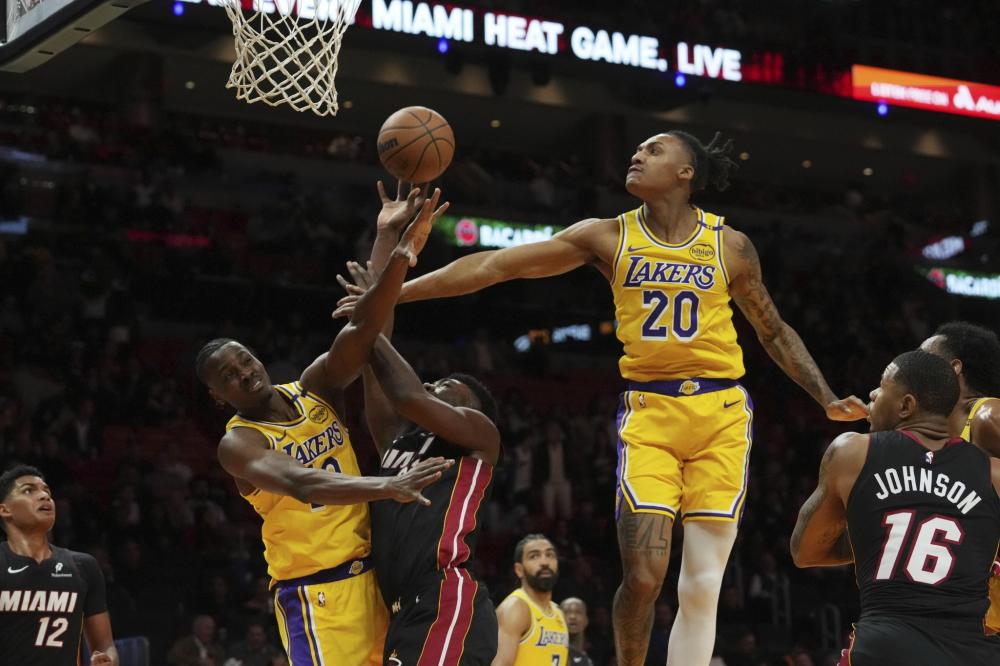 前换下场的 前换下场的